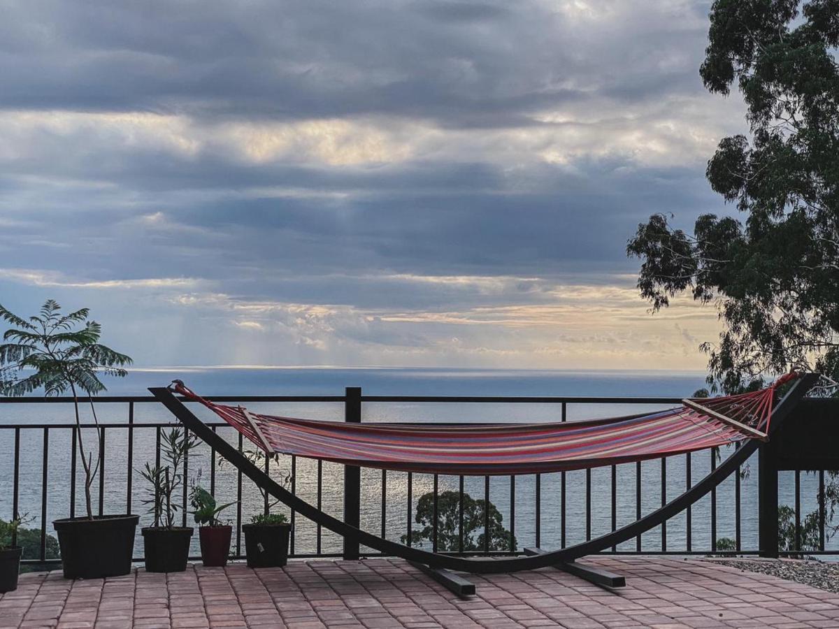 Villa Deluxe Квариати Екстериор снимка