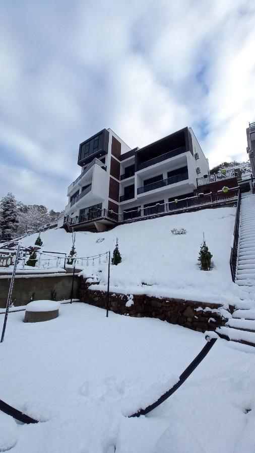 Villa Deluxe Квариати Екстериор снимка