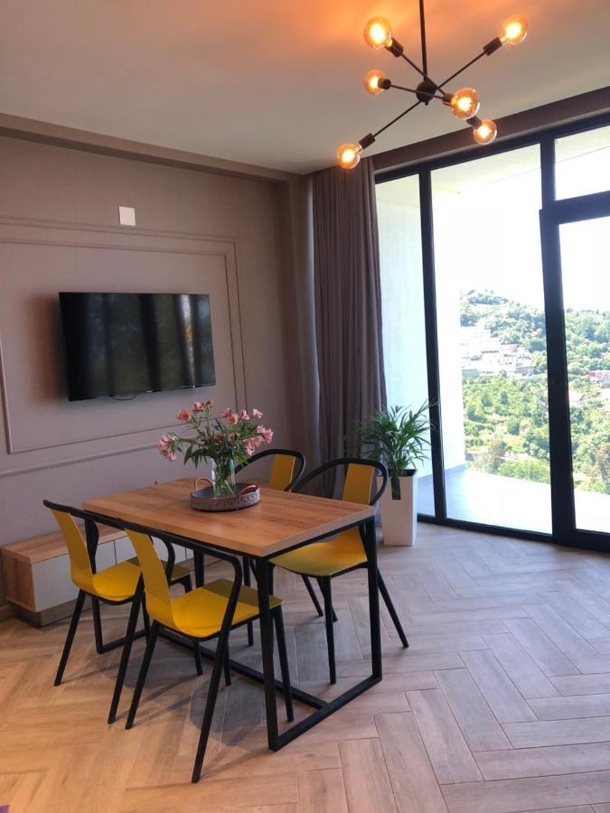 Villa Deluxe Квариати Екстериор снимка
