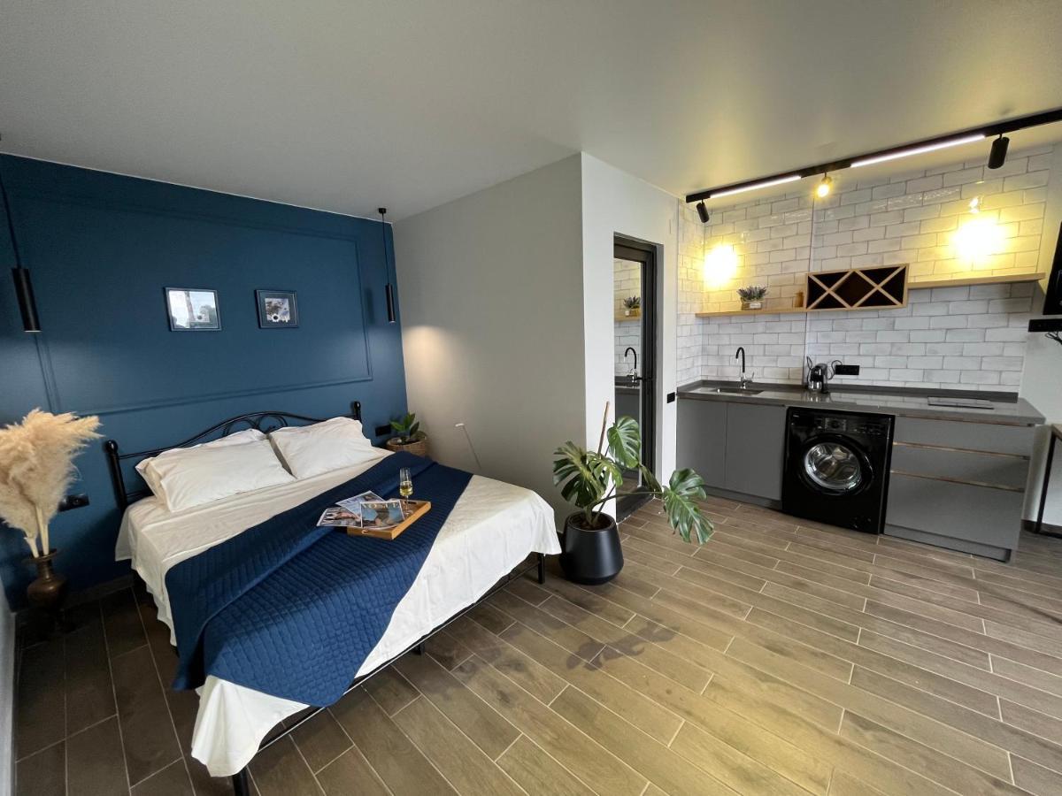 Villa Deluxe Квариати Екстериор снимка