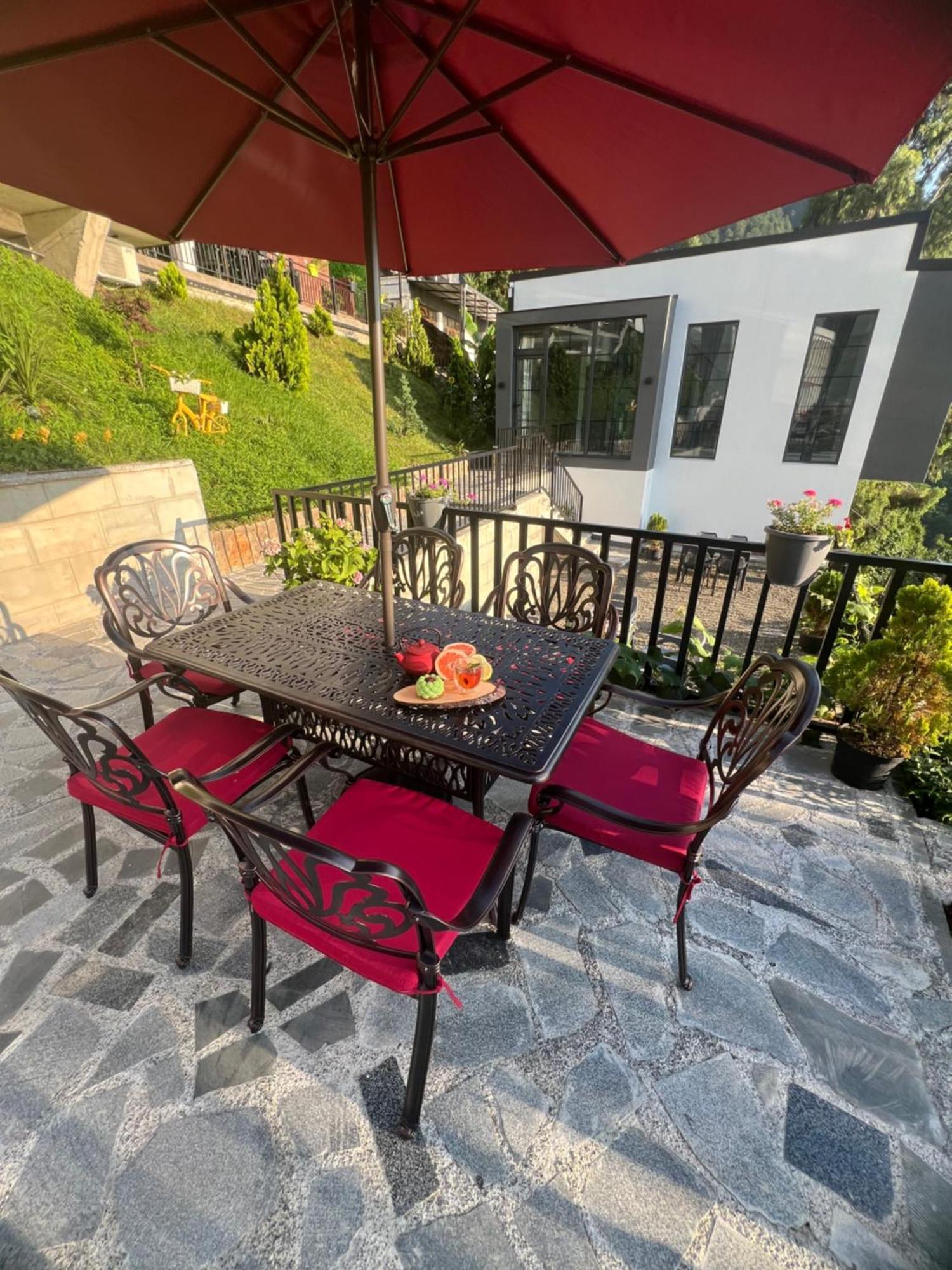 Villa Deluxe Квариати Екстериор снимка